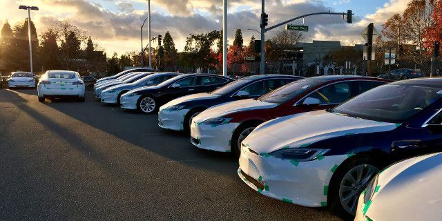 Tesla da un empujón para cumplir la meta de entregar 80.000 coches en 2016