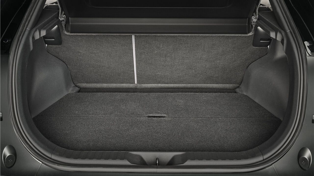 2025 TOYOTA C-HR+ Interior 05
