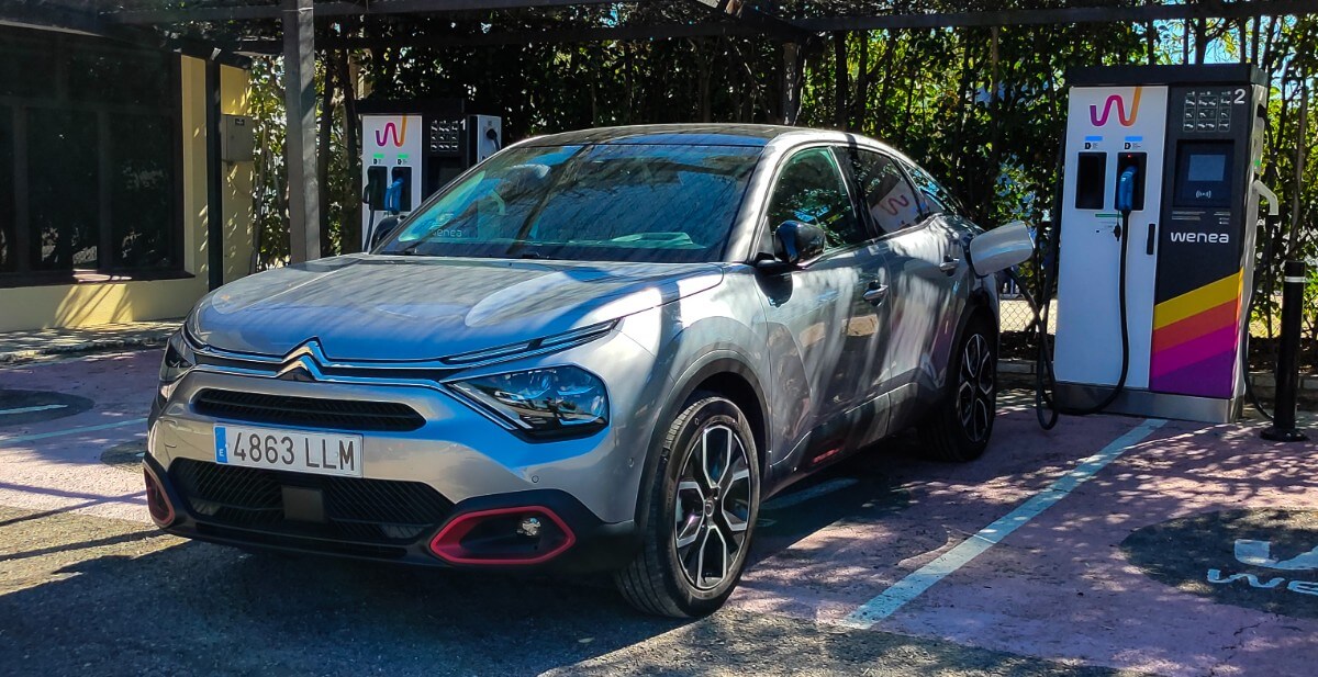 Prueba: Citroën ë-C4. Un compacto eléctrico diferente (Vídeo)