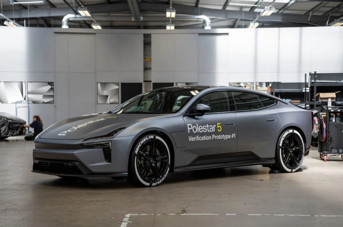 ¡Filtrado! Así es el diseño definitivo del Polestar 5, la peor pesadilla del Porsche Taycan